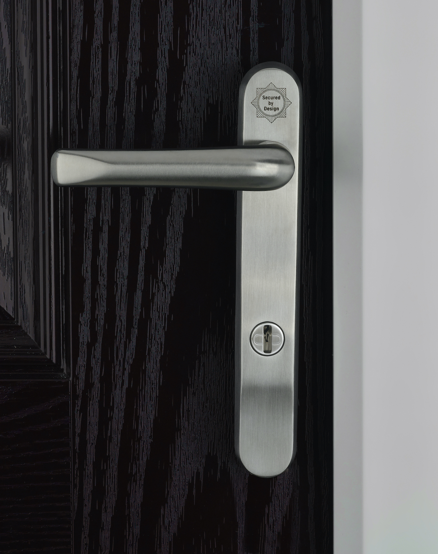 Mila adds 220mm Supa™ and SupaSecure™ door handles to its premium hardware range