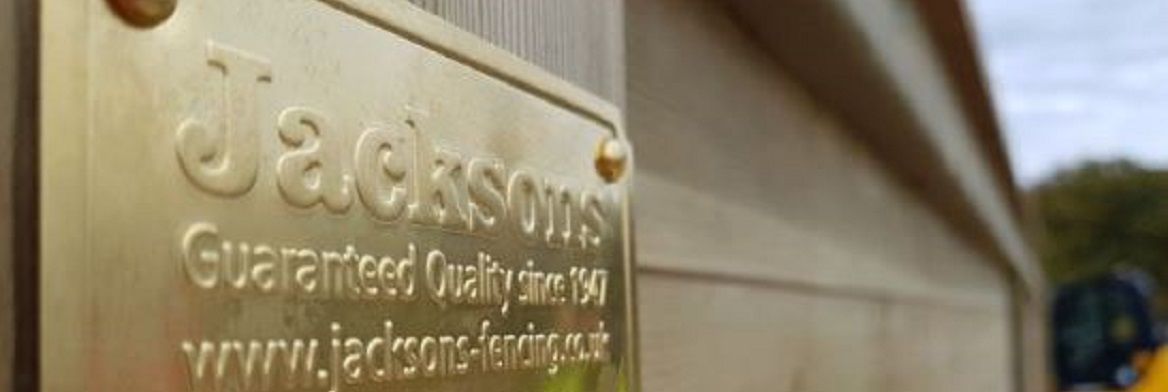 Jacksons Fencing renew membership with SBD